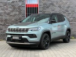 Steel blue pearl coat Gebraucht 2022 Jeep Compass Limited SUV | 32.450 € (Teuer)