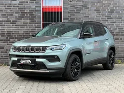 Steel blue pearl coat Gebraucht 2022 Jeep Compass Limited SUV | 33.450 € (Teuer)