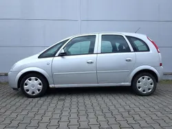 Silber Gebraucht 2005 Opel Meriva Edition Van / Kleinbus | 799 € (Superpreis)