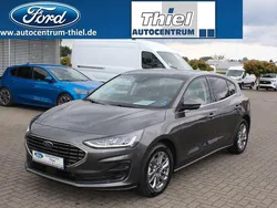 Grau Gebraucht 2024 Ford Focus Titanium X Limousine | 24.450 € (Guter Preis)