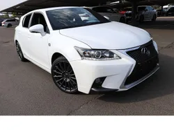 Weiß Gebraucht 2015 Lexus CT200h Sport Line Limousine | 14.990 € (Etwas zu teuer)