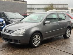 Grau Gebraucht 2006 VW Golf V Edition Kleinwagen | 2.550 € (Fairer Preis)