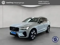 Crystal weißperleffekt Gebraucht 2023 Volvo XC60 Plus SUV | 49.400 € (Guter Preis)