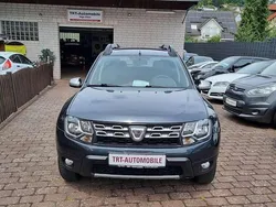 Grau Gebraucht 2015 Dacia Duster Prestige SUV | 7.500 € (Fairer Preis)