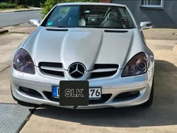 Silber Gebraucht 2007 Mercedes SLK200 Cabrio | 8.999 €