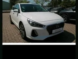 Weiß Gebraucht 2017 Hyundai i30 Comfort Limousine | 12.999 € (Teuer)