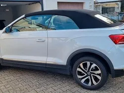 Weiß Gebraucht 2022 VW T-Roc Cabriolet Active Cabrio | 22.490 € (Guter Preis)