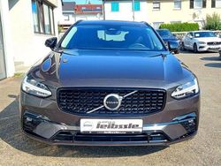 Platinum grey / metallic Gebraucht 2022 Volvo V90 Plus Kombi | 42.990 € (Etwas zu teuer)