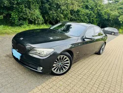 Grau Gebraucht 2012 BMW 730 Limousine | 14.499 € (Fairer Preis)