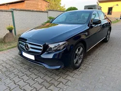 Blau Gebraucht 2018 Mercedes E220 Avantgarde Limousine | 29.999 € (Guter Preis)