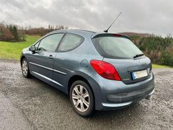 Grau Gebraucht 2007 Peugeot 207 Sport Limousine | 1.149 € (Guter Preis)