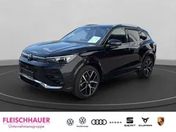 Schwarz Gebraucht 2024 VW Tiguan Beats SUV | 44.990 €