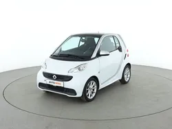 Weiß Gebraucht 2014 Smart ForTwo Coupé Passion Kleinwagen | 8.590 €