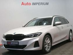 Mineralweiss metallic Gebraucht 2022 BMW 320 Shadowline Kombi | 27.690 € (Guter Preis)