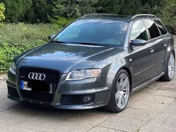 Grau Gebraucht 2006 Audi RS4 Sport Kombi | 53.900 €