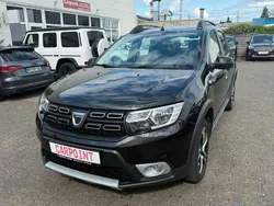 Perlmuttschwarz Gebraucht 2020 Dacia Sandero Celebration Kleinwagen | 9.950 € (Guter Preis)