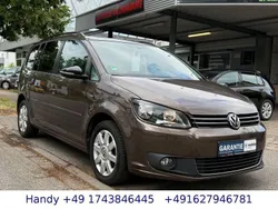 Toffee/graciosabraun Gebraucht 2012 VW Touran Match Van / Kleinbus | 11.990 € (Etwas zu teuer)