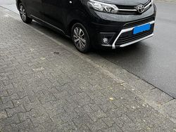 Schwarz Gebraucht 2022 Toyota Proace Verso Team Kombi | 37.250 € (Fairer Preis)
