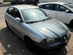 Silber Gebraucht 2006 Seat Ibiza Kleinwagen | 1.190 €