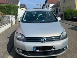 Silber Gebraucht 2010 VW Golf VI Team Limousine | 4.000 € (Guter Preis)