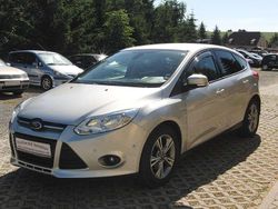 Silber Gebraucht 2012 Ford Focus Limousine | 2.900 € (Guter Preis)