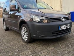 Braun Gebraucht 2014 VW Caddy Trendline Van / Kleinbus | 9.200 € (Fairer Preis)