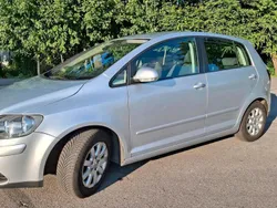 Grau Gebraucht 2006 VW Golf Plus Cross Van / Kleinbus | 5.500 € (Fairer Preis)
