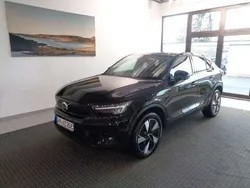 Onyx black / metallic (metallic) Gebraucht 2023 Volvo C40 Plus SUV | 39.990 € (Etwas zu teuer)
