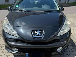 Schwarz Gebraucht 2009 Peugeot 207 Filou Limousine | 1.450 € (Guter Preis)
