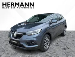 Grau Gebraucht 2021 Renault Kadjar Zen SUV | 16.480 € (Fairer Preis)