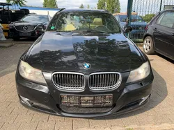 Schwarz Gebraucht 2010 BMW 330 Sport Line Kombi | 6.500 €
