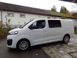 Weiß Gebraucht 2024 Opel Vivaro Design Edition Van | 25.500 € (Teuer)