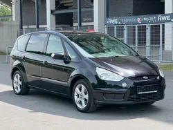 Schwarz Gebraucht 2006 Ford S-MAX Trend Van / Kleinbus | 4.290 € (Fairer Preis)
