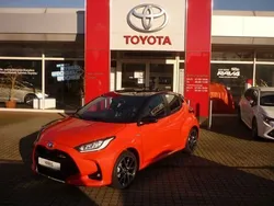Tokio fusion rot metallic / da Gebraucht 2021 Toyota Yaris Hybrid Edition Kleinwagen | 18.880 € (Guter Preis)