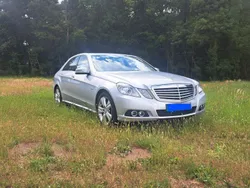 Silber Gebraucht 2010 Mercedes E300 Elegance Limousine | 15.999 € (Fairer Preis)