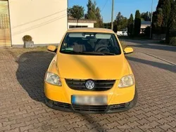 Gelb Gebraucht 2007 VW Fox Kleinwagen | 1.700 € (Fairer Preis)