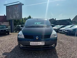 Grau Gebraucht 2012 Renault Grand Espace Van / Kleinbus | 7.500 € (Etwas zu teuer)