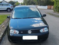 Schwarz Gebraucht 2003 VW Golf IV Limousine | 12.000 €