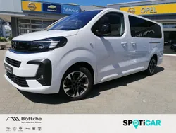 Weiss icy Gebraucht 2024 Opel Zafira Life Selection Van | 34.480 € (Superpreis)