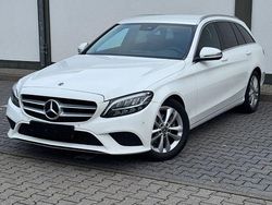 Weiß Gebraucht 2018 Mercedes C200 Kombi | 20.799 € (Fairer Preis)