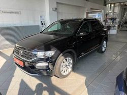 Deep black perleffekt Gebraucht 2021 VW T-Roc Style SUV | 29.980 € (Teuer)