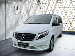 Weiß Gebraucht 2023 Mercedes Vito Van / Kleinbus | 43.949 €