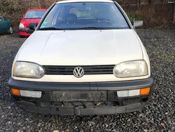 Weiß Gebraucht 1994 VW Golf III Kleinwagen | 1.100 €
