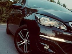 Gebraucht 2016 Peugeot 308 Style Limousine | 7.250 € (Fairer Preis)