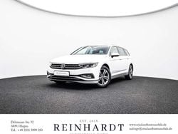 Oryxweiß perlmutteffekt Gebraucht 2022 VW Passat Elegance Kombi | 20.790 € (Superpreis)