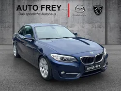 Blau Gebraucht 2014 BMW 220 Sport Line Coupé | 14.990 € (Etwas zu teuer)