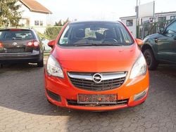 Rot Gebraucht 2015 Opel Meriva Edition Van / Kleinbus | 3.890 € (Guter Preis)