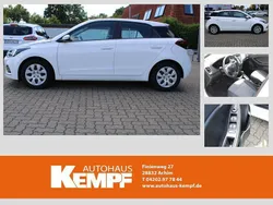 Grau Gebraucht 2020 Hyundai i20 Trend Limousine | 13.890 € (Fairer Preis)