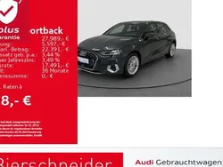 Grau Gebraucht 2024 Audi A3 Sportback Advanced Limousine | 27.989 € (Superpreis)