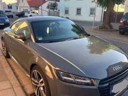 Grau Gebraucht 2016 Audi TT Design Coupé | 19.400 € (Teuer)